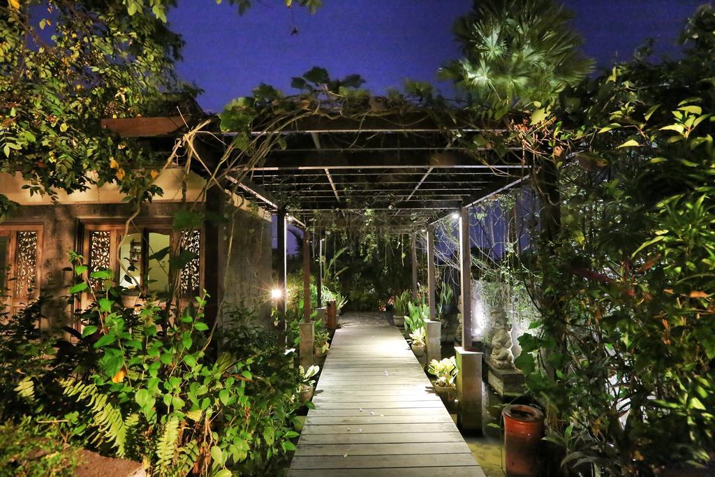 The Sanyas Retreat Hotel Selemadeg Buitenkant foto